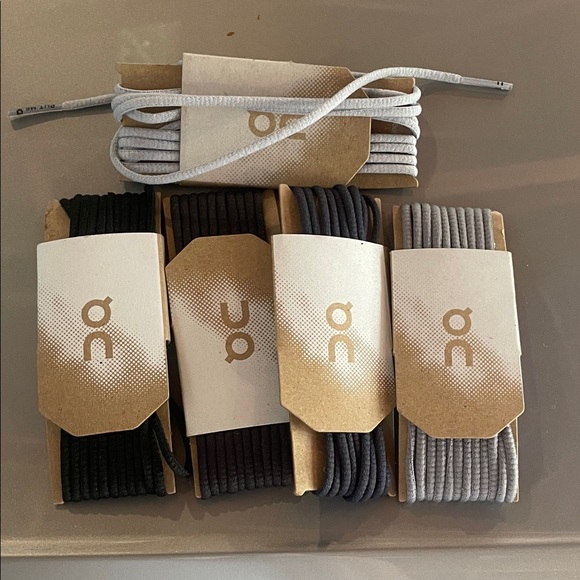 On Running Men's Black, light grey , and Gray shoe laces nip (5) - Picture 1 of 4